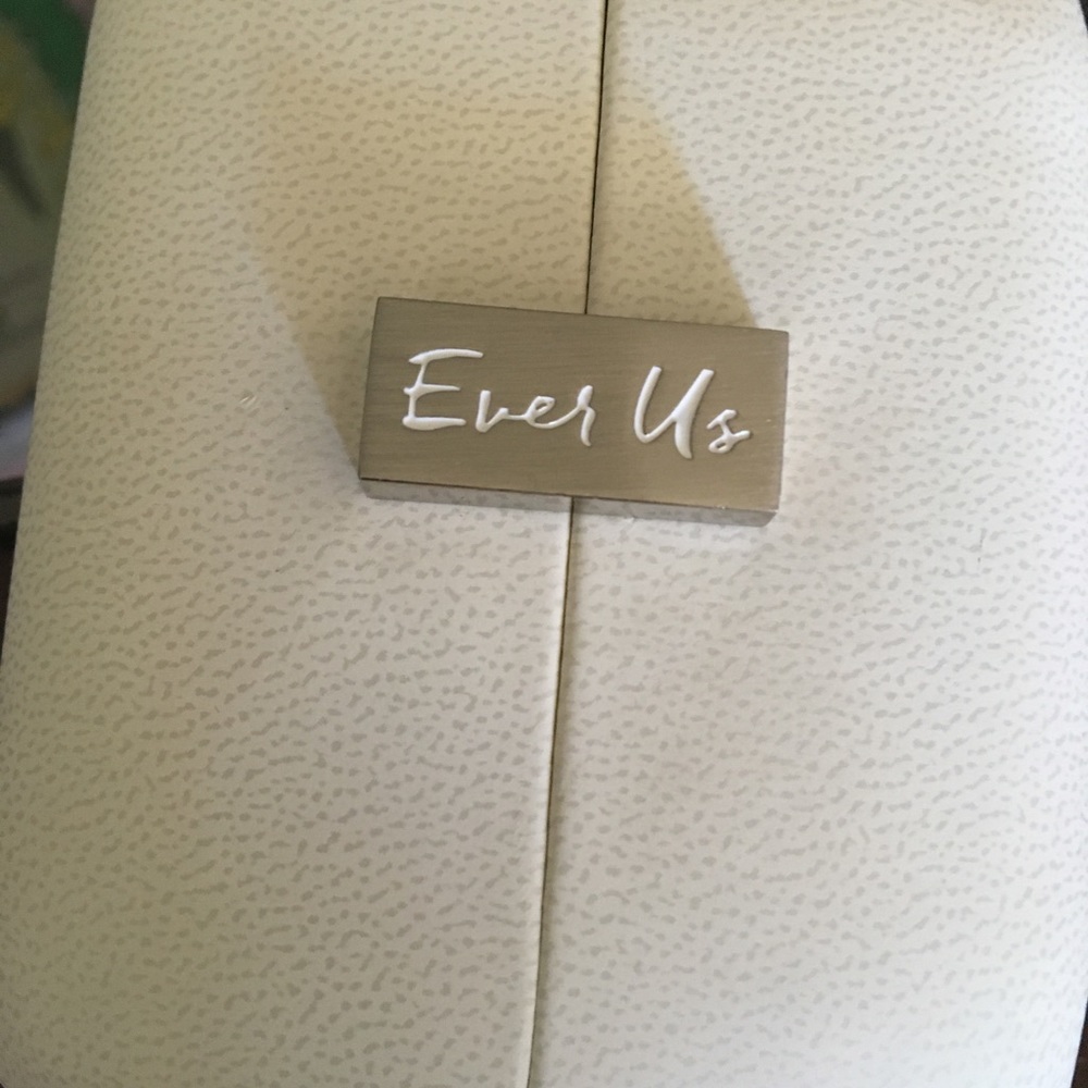 Ever us necklace 💕